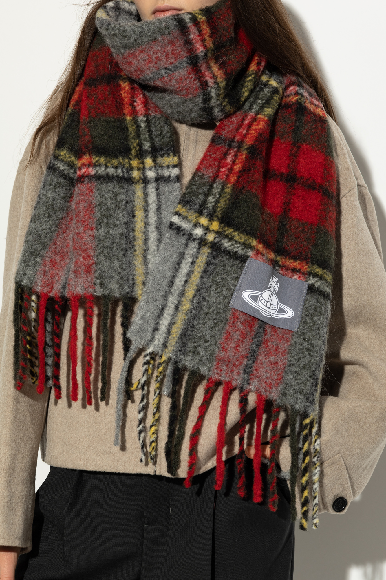 小物 Vivienne Westwood fooded scarf Vivienne Westwood Orb Fringed Scarf | Black | FARFETCH PL